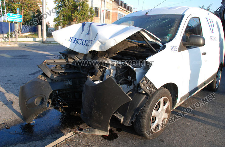 Инкасо катастрофира с Алфа на детелината на „Орфей“