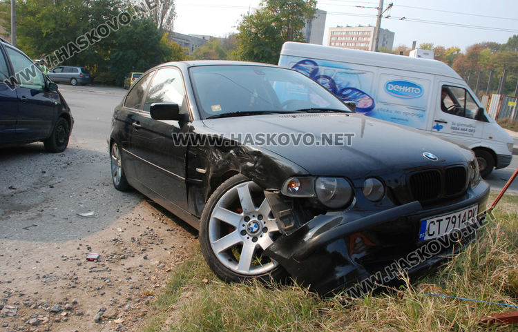 Млада жена с БМВ засече Зафира на бул. "Васил Левски"