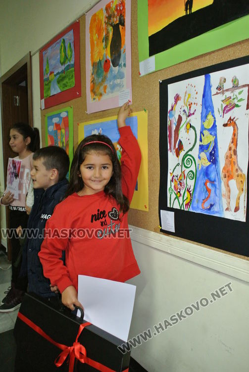 Наградите от от конкурса „Поезия в цвят“ останаха в Хасково, една заминава за Благоевград