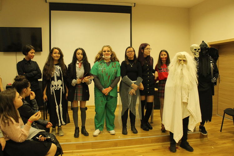 За духовете и духовността или за идентичността и глобалния свят