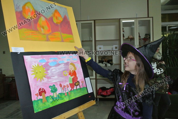 Наградите от от конкурса „Поезия в цвят“ останаха в Хасково, една заминава за Благоевград