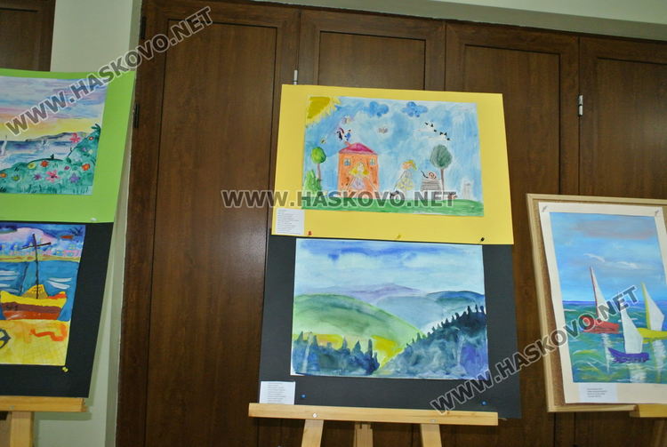 Наградите от от конкурса „Поезия в цвят“ останаха в Хасково, една заминава за Благоевград