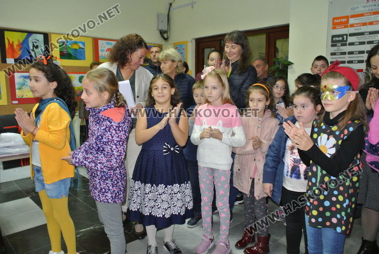 Наградите от от конкурса „Поезия в цвят“ останаха в Хасково, една заминава за Благоевград