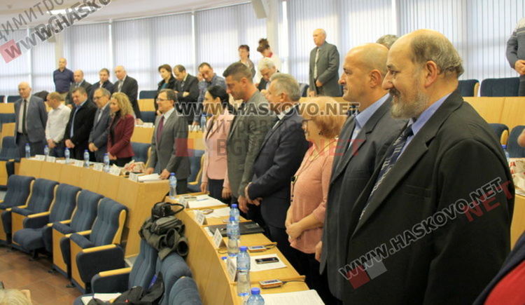 Новият ОбС полага клетва, съветник от ГЕРБ се отказва от мястото си