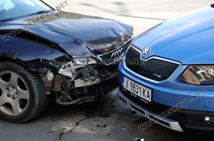 МВР: Водачката на Шкодата е причинила катастрофата с Аудито на "Раковски"