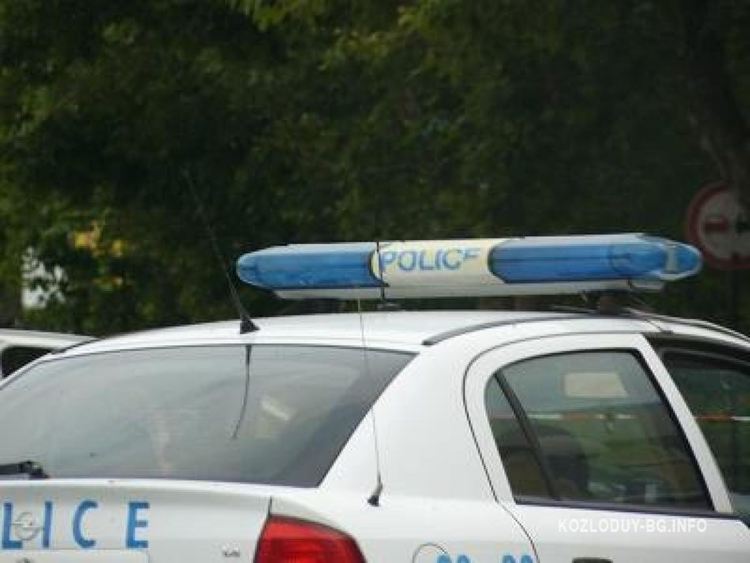 Задържаха напушен зад волана мъж в Давидково, с незаконни дърва и марихуана в колата