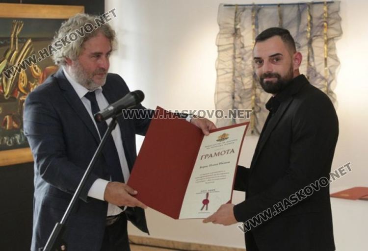 Ръководителят на Ансамбъл „Китна Тракия“ Руско Русев е носител Почетен знак „Печат на цар Симеон Велики“