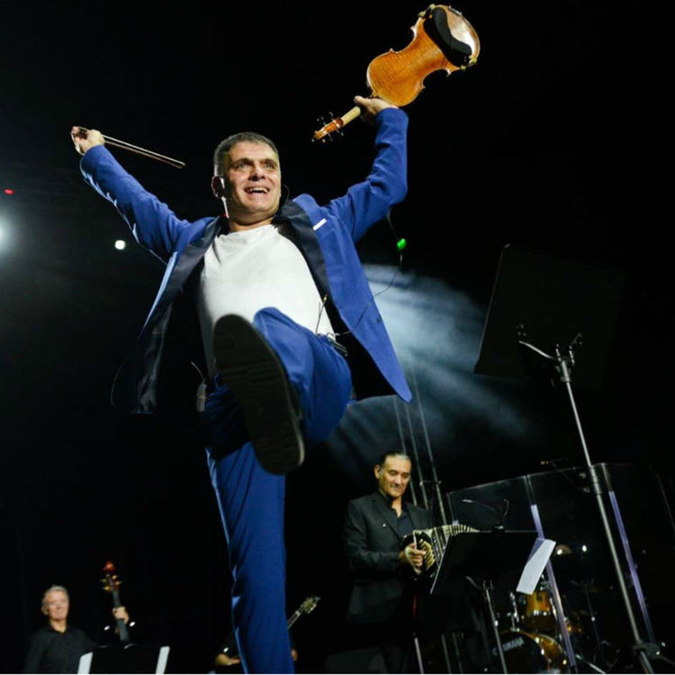 Турнето  Passion flamenca на виртуозния Васко Василев минава през Хасково 