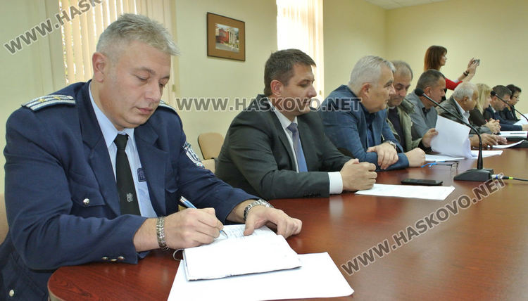 Само Ата строй иска да чисти снега в Хасково, но ни очаква топла зима