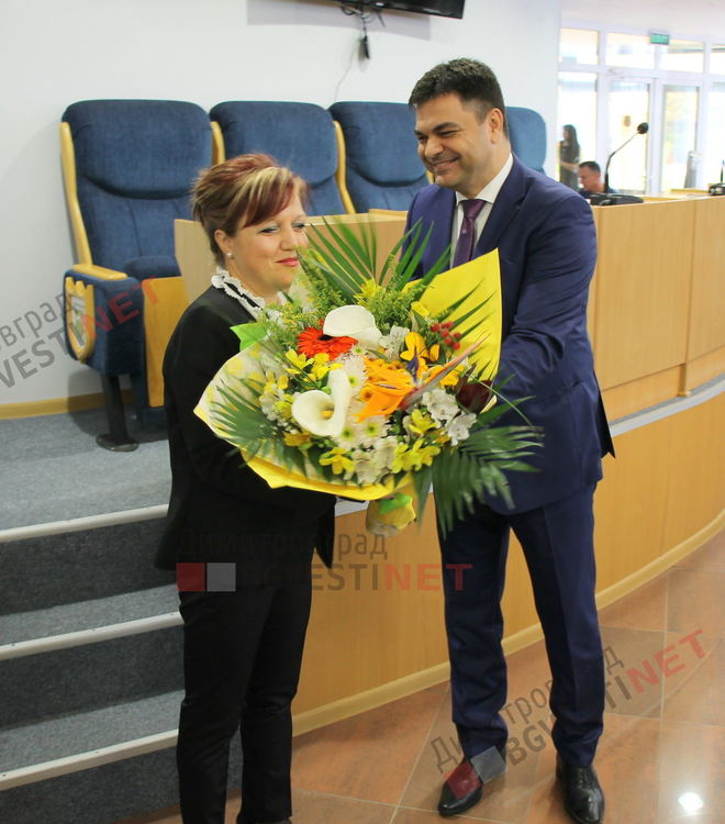 В пълно единодушие съветниците приеха единственната кандидатура за председател на ОбС Димитровград