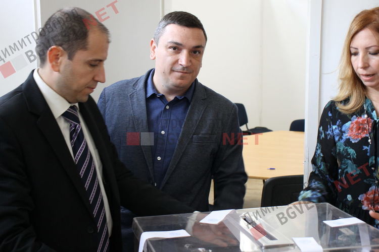 В пълно единодушие съветниците приеха единственната кандидатура за председател на ОбС Димитровград
