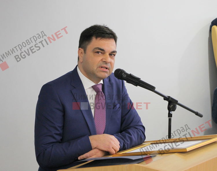 Новият общински съвет и кметове се заклеха днес на официална церемония