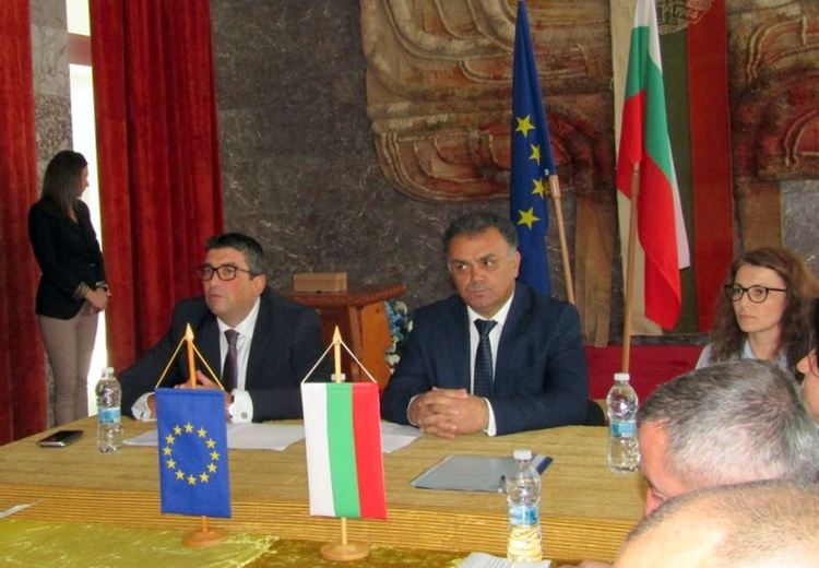 Общински съветници и кметове в Девин, борино и Доспат се заклеха, избраха председатели на местния парламент