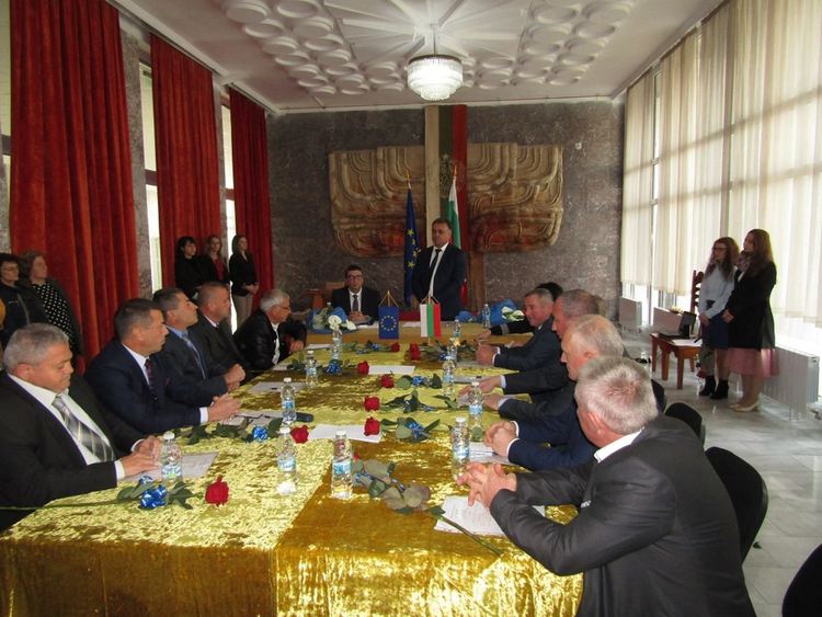 Общински съветници и кметове в Девин, борино и Доспат се заклеха, избраха председатели на местния парламент