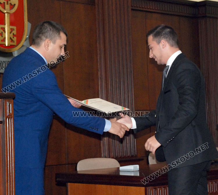 Новият кмет и ОбС се заклеха, преизбраха Таня Захариева за председател