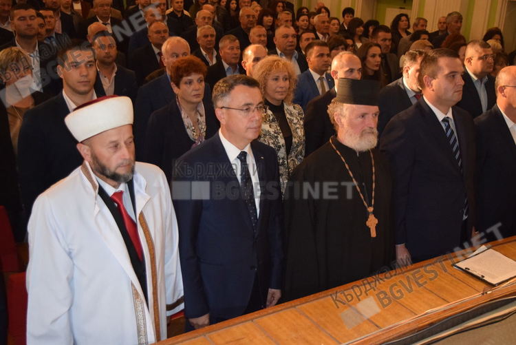 Кметът  инж.Хасан Азис положи клетва за пети пореден път, заклеха се съветници и селски първенци