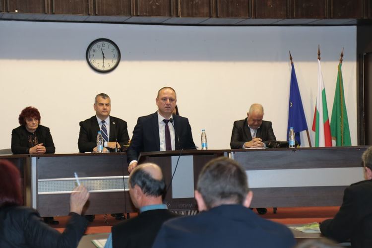 Кметове и съветници се заклеха. Избраха Христо Вълчев за председател на Общинския съвет