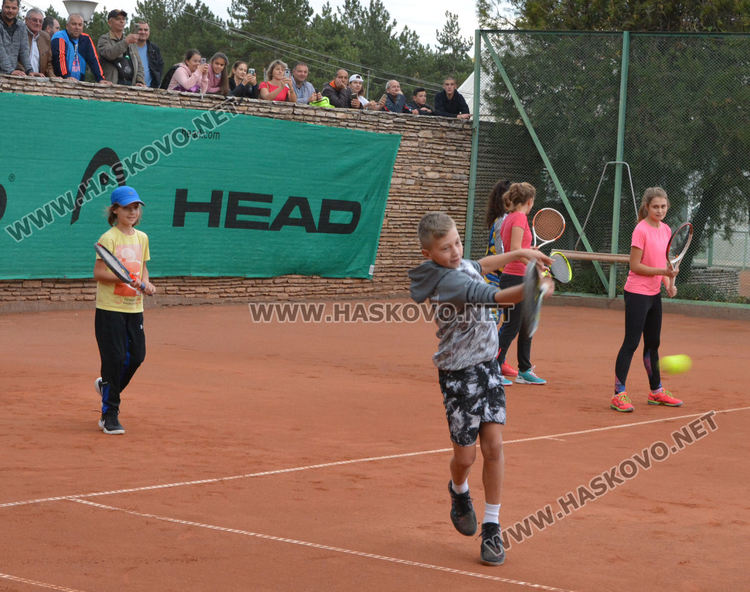 Григор Димитров: Радвам се, че в Хасково винаги има деца с усмивка. Аз бях едно от тях