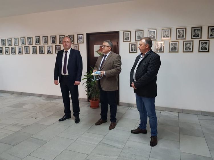 Папазов официално сдаде властта на Митков