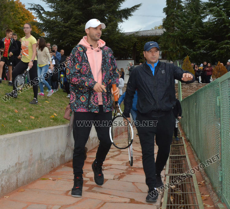 Еуфория на тенис кортовете в Хасково, деца от цяла България играят с Гришо