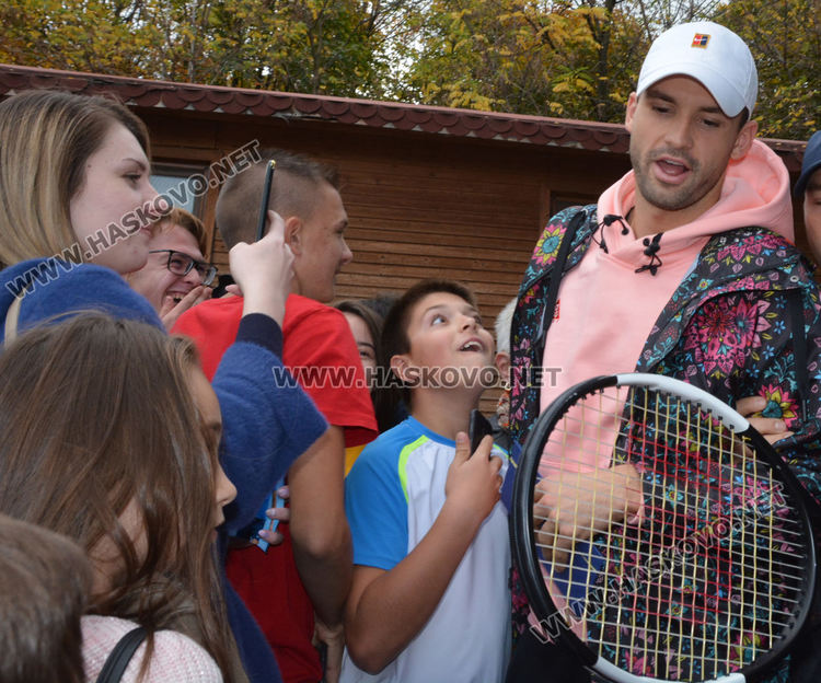 Еуфория на тенис кортовете в Хасково, деца от цяла България играят с Гришо