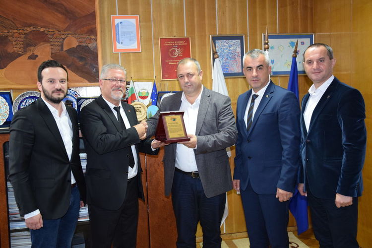 Сдружението на ардинци в Бурса поздрави новият кмет на Ардино инж. Изет Шабан