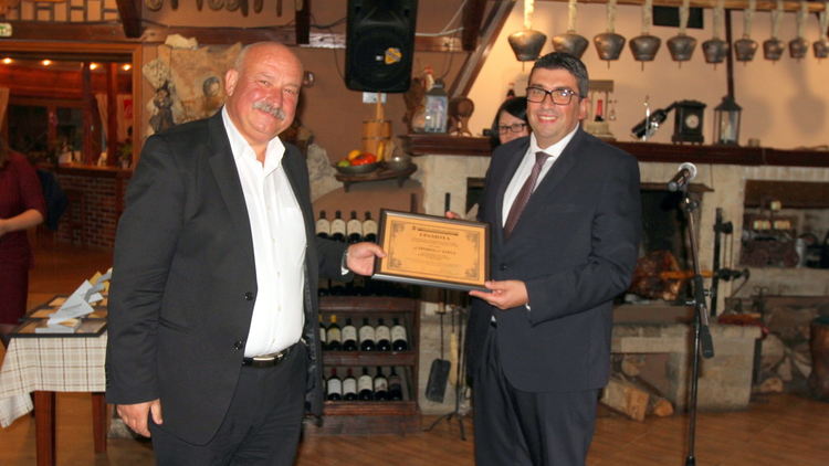 Тази година голямата награда „Строител на годината“ бе връчена на фирма „Томов-Трейд“ ЕООД, снимки:в. "Строител"