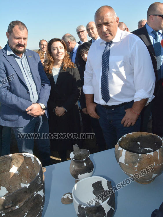 Да се увеличи приемът на археолози и реставратори в университетите, поиска премиерът