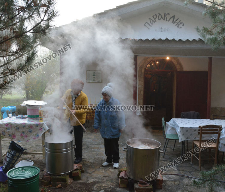 Литургия и курбан за Св. Мина в едноименния храм край Димитровград