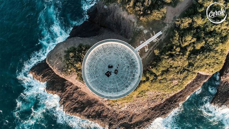 Чашата на Слънцето се пълни с минималистичен денс и хаус (видео)