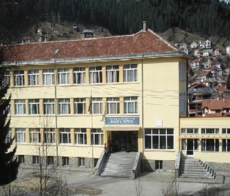 След два дни принудителна ваканция децата в Чепеларе се връщат на училище