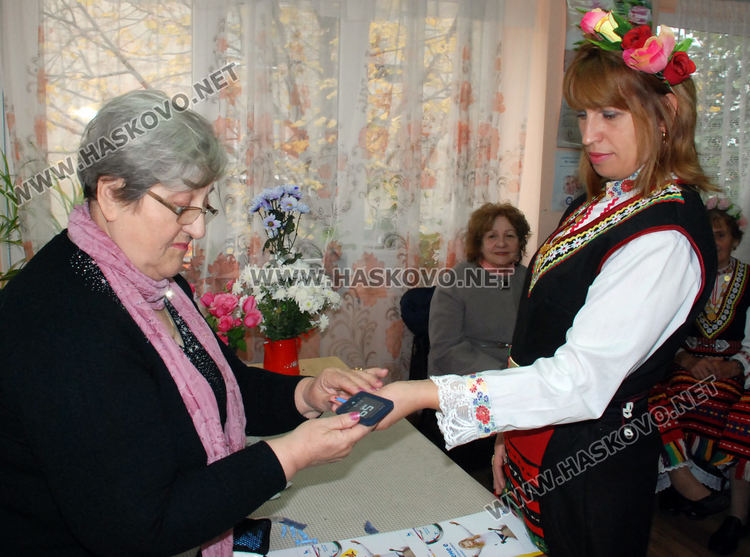 Засаждане на дръвче и измерване на кръвна захар в Световния ден за борба с диабета