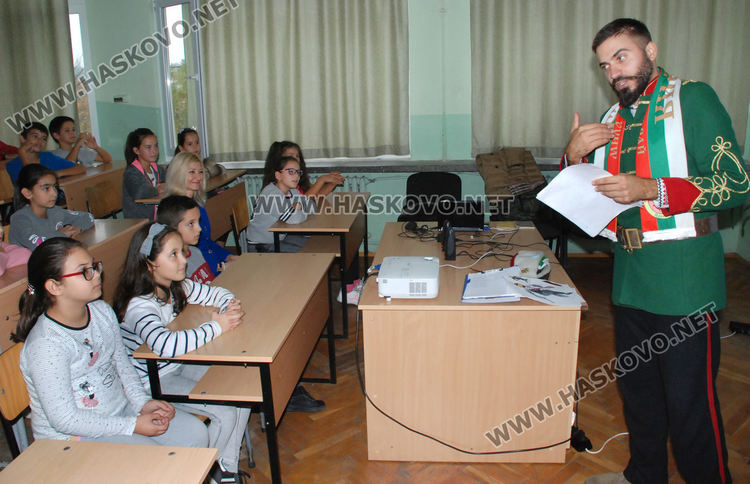  д-р Искрен Красимиров гостува в СУ „Св. Паисий Хилендарски“