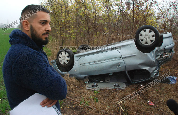 26-годишен се обърна с Пежо в дере