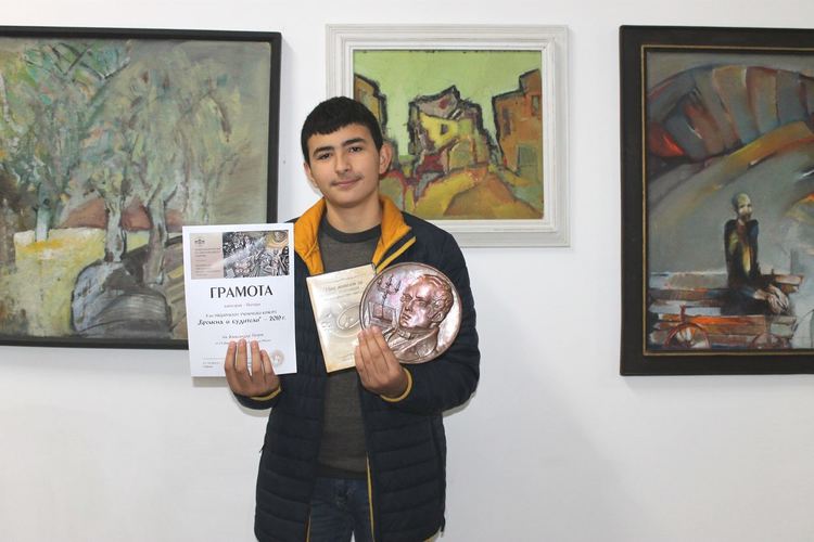 Александър Петров