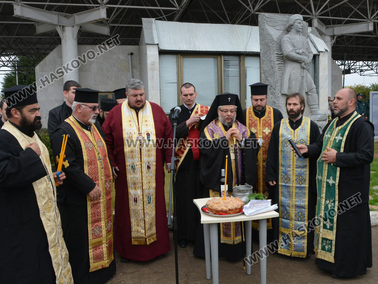 Откриха паметник на Капитан Петко войвода на границата с Гърция