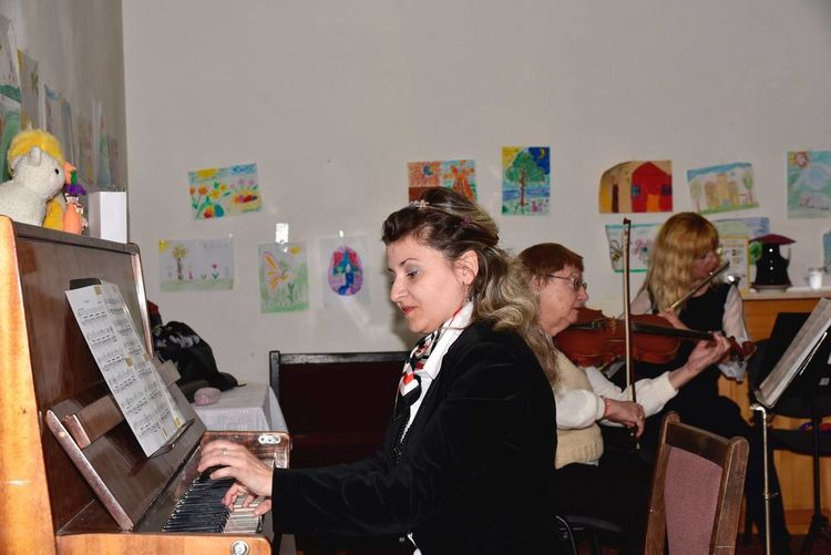 „Кантабиле“ с концерт в картини