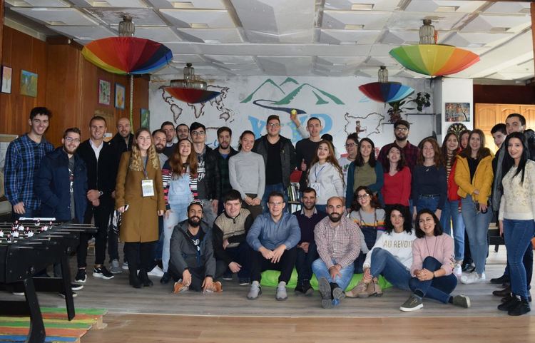 Младежи от 10 държави се обучават в мирно разрешаване на конфликти