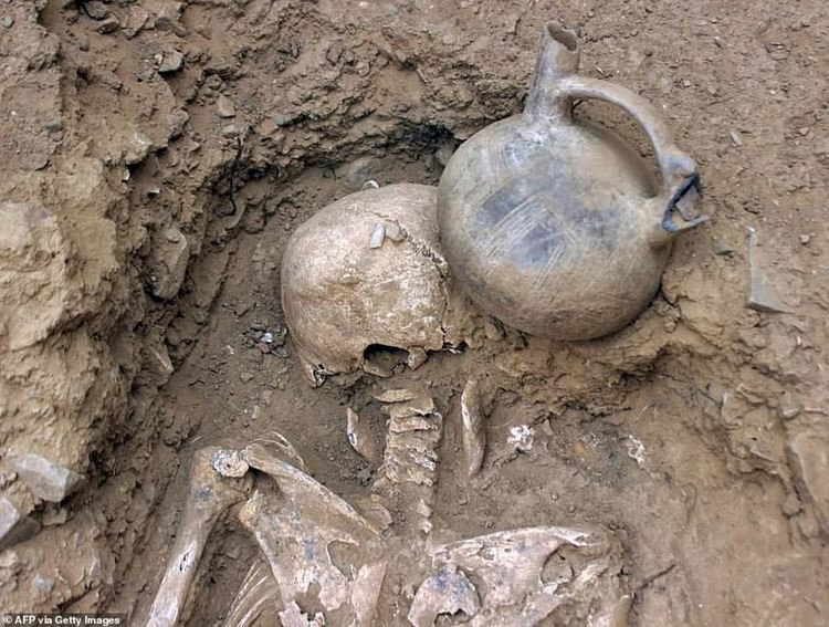 Мегалитен храм на 3 000 години, обслужващ култа към водата, открит в Перу