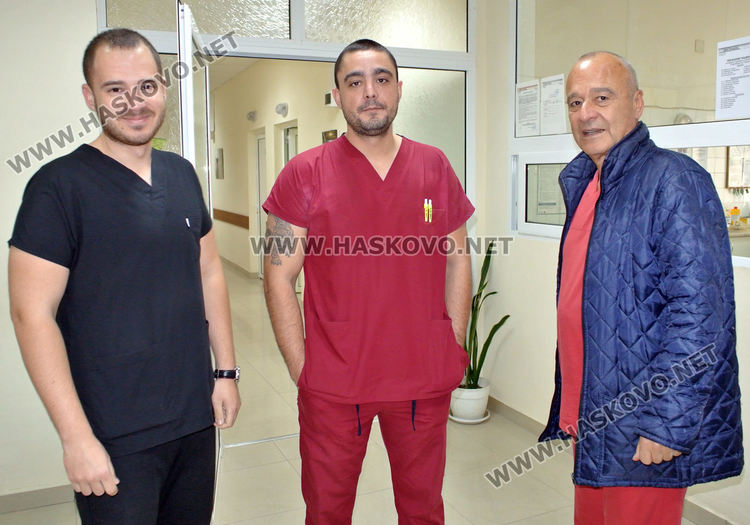 отляво на дясно: д-р Иванов, д-р Тончев, д-р Анев