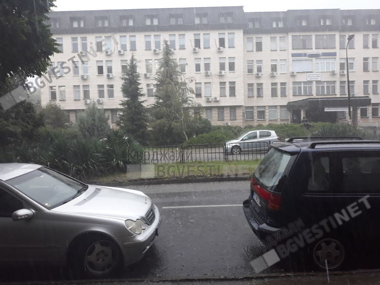 Дъждовно в Кърджали, повишена запрашеност на атмосферния въздух