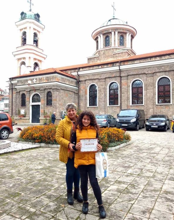 2 ученички с награди от Пловдивската митрополия за Деня на християнското семейството