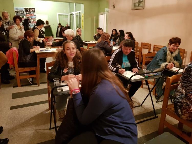 Новото забавление – да рисуваме на по чаша вино, достигна и до провинцията