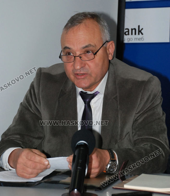 Коста Стоев