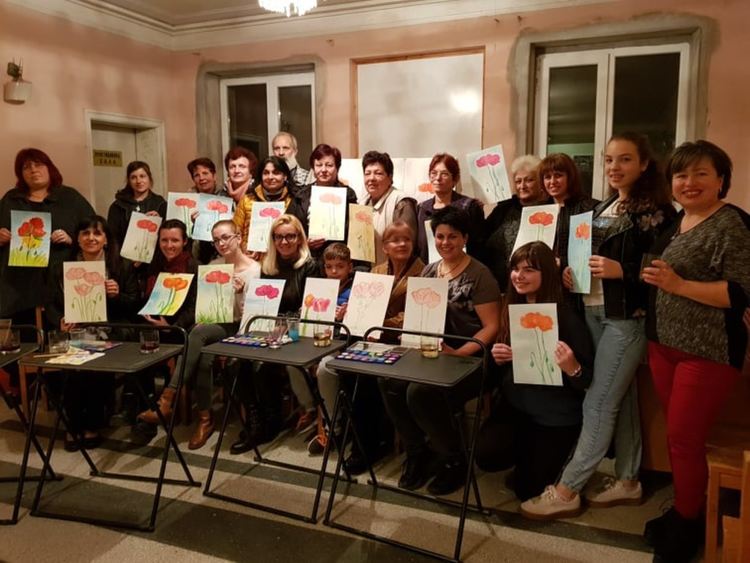 Новото забавление – да рисуваме на по чаша вино, достигна и до провинцията