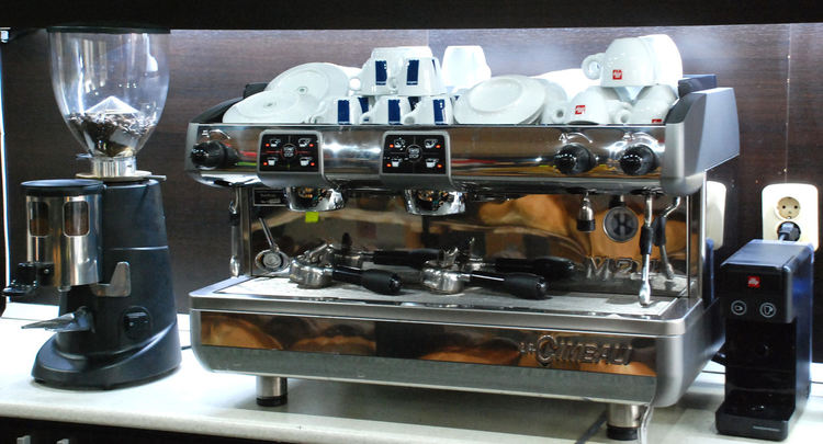 Най-ароматното кафе и най-здравословният хляб в света – на витрина в Хасково