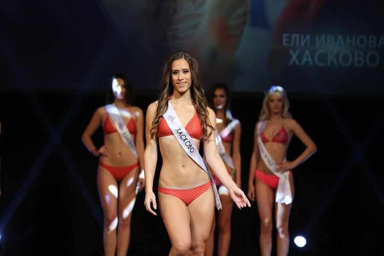 Красавица от Хасковско е в топ 10 на "Мис България"
