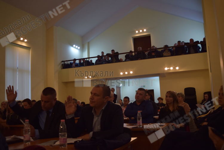 Лятиф Расим, Огнян Иванов и Милко Багдасаров оглавиха групите съветници в местния парламент на Кърджали