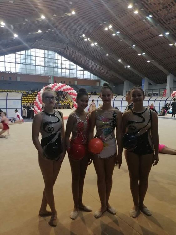 Гимнастичките от „Аида” с добро представяне на Държавното първенство