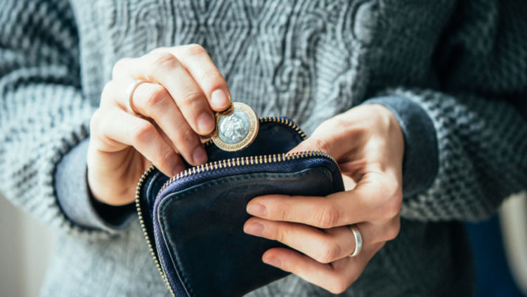 В кои професии има най-много работещи бедни?